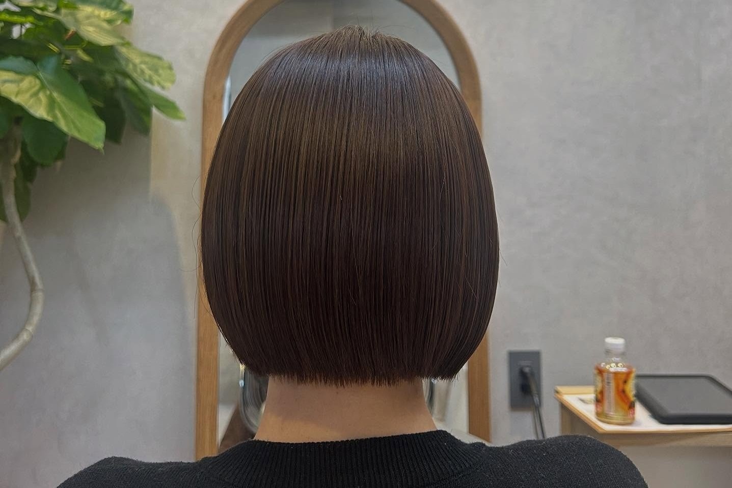 自然な髪色で白髪に悩まない