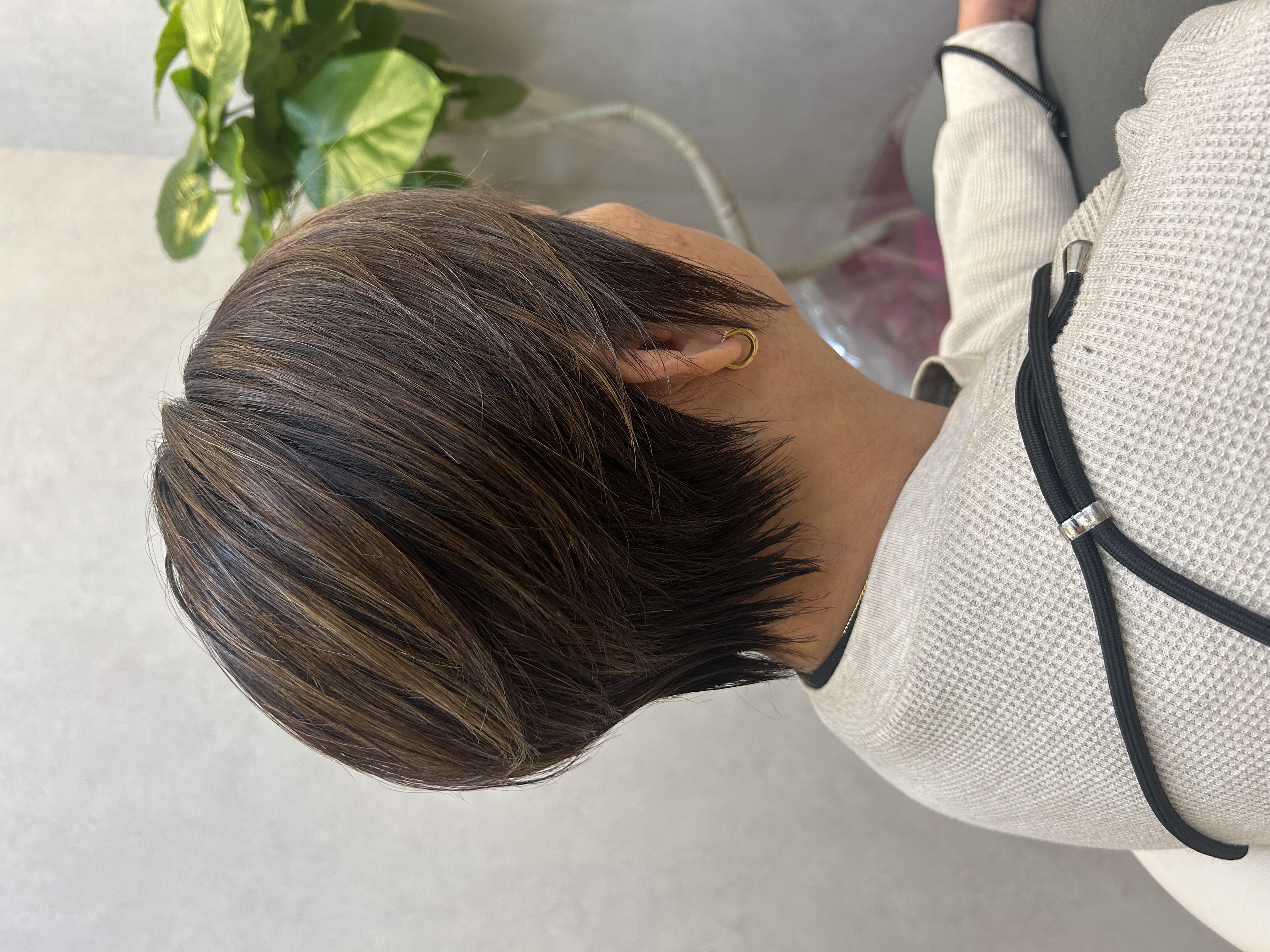 短髪スタイルがもたらすフレッシュ感